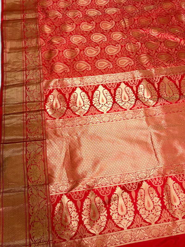 The Sindoor Mayura: Crimson & Gold Heirloom Kanchipuram Silk Saree