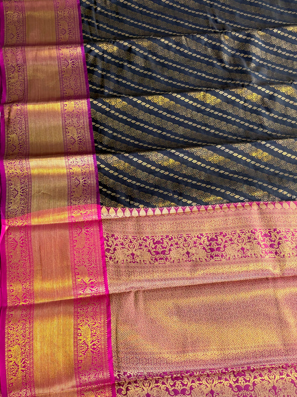 The Midnight Leher: Black & Gold Leheriya Saree With Fuchsia Pink Zari Border