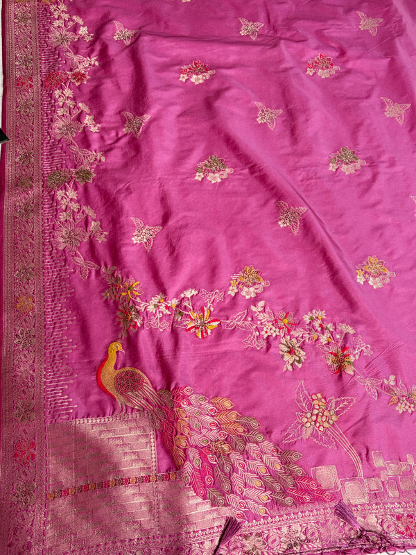 The Ananya Vilasa: Onion Pink & Gold Woven Saree