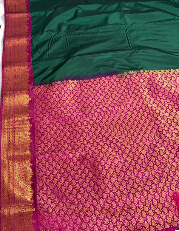 The Emerald Empress: Deep Bottle Green Kanchipuram Silk Saree with Magenta Brocade Blouse