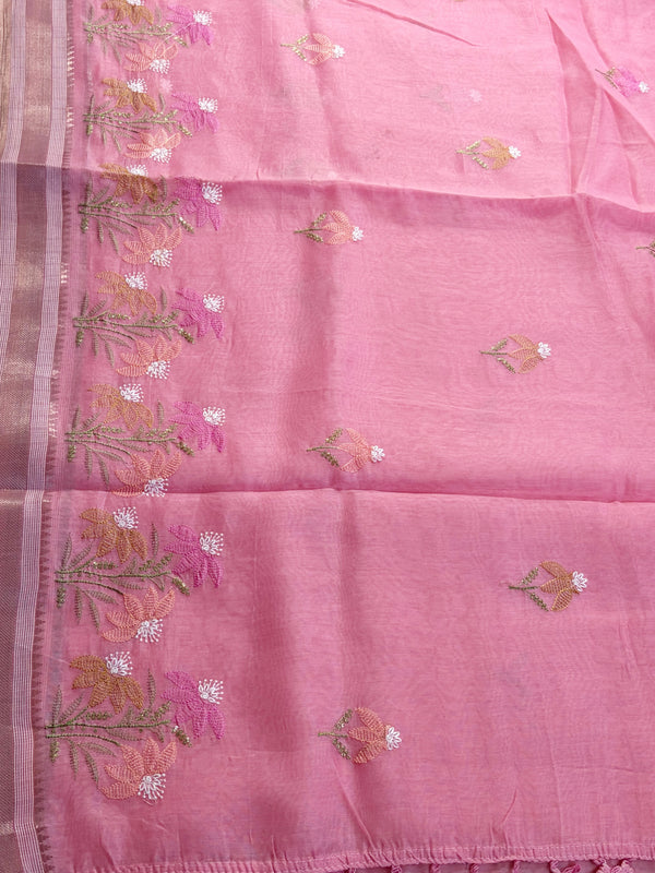 Baby pink embroidery saree:The comfort of cotton, the grace of embroidery.