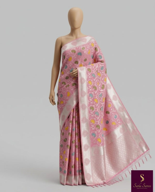 Soft, graceful, and timeless β this pink cotton Jamdani saree blends tradition with everyday elegance. πΈβ¨