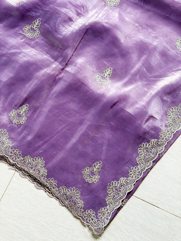 The Anvi Riva: Dusty Lavender Embroidered Scalloped Saree