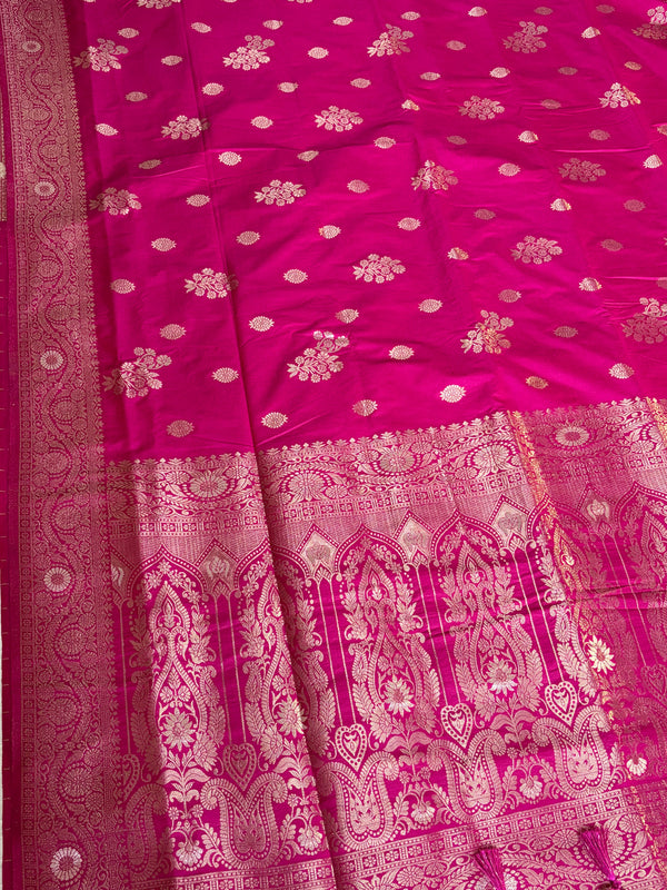 The Rajeshwari Vilasa: Rani Pink & Antique Gold Raw Silk Saree