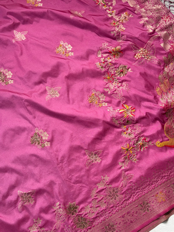 The Ananya Vilasa: Onion Pink & Gold Woven Saree