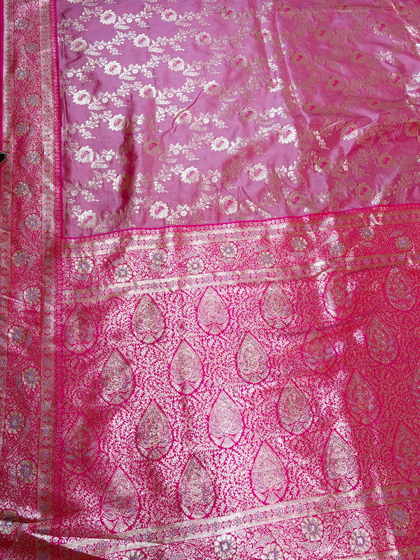 The Rosewood Malini: Pastel Plum & Gold Floral Woven Saree