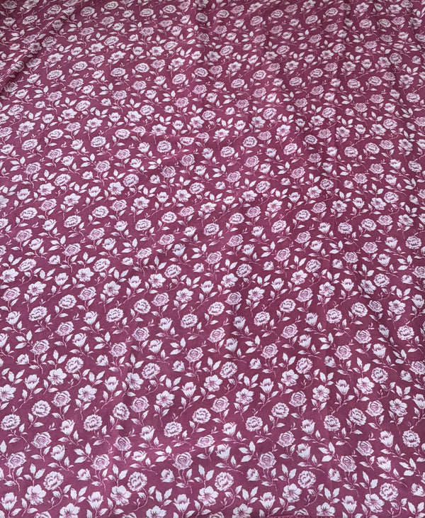 The Rosewood Garden: Mauve-Rose Georgette Saree with Ditsy Floral Print